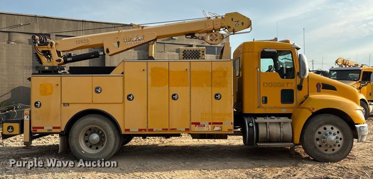 image for item EA6985 2012 Kenworth T370 utility / service truck