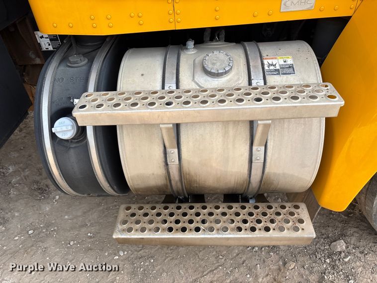 image for item EA6985 2012 Kenworth T370 utility / service truck