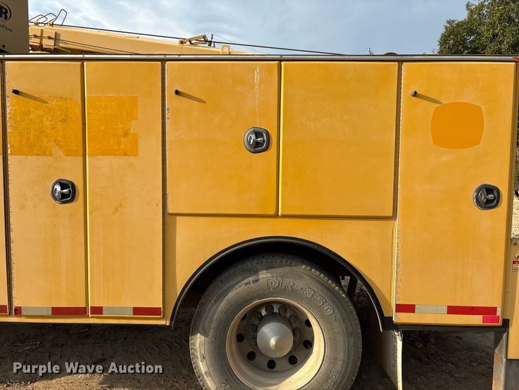 image for item EA6985 2012 Kenworth T370 utility / service truck