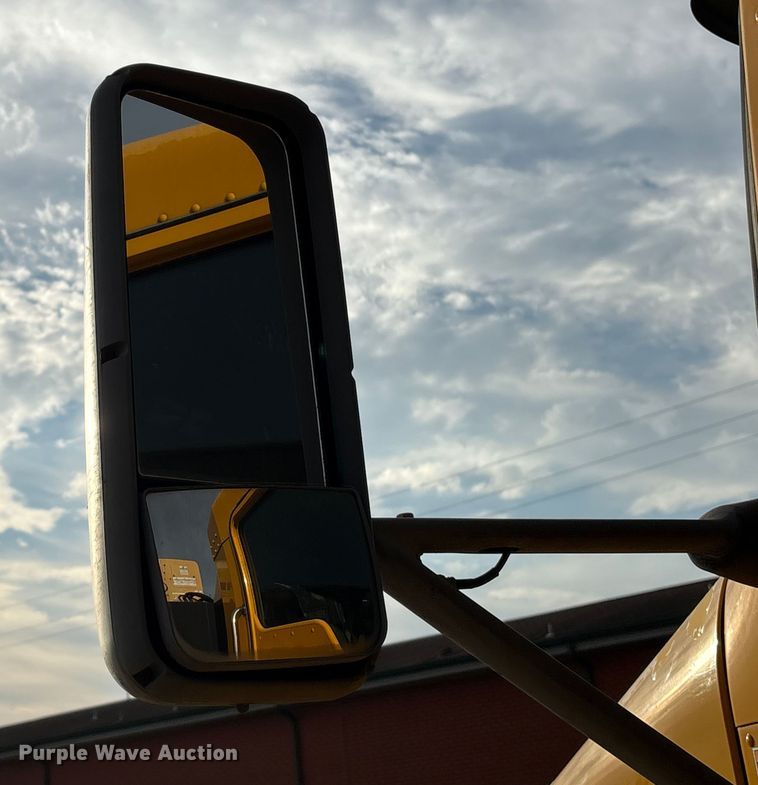 image for item EA6985 2012 Kenworth T370 utility / service truck