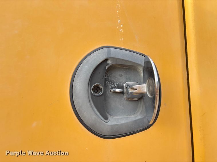 image for item EA6985 2012 Kenworth T370 utility / service truck