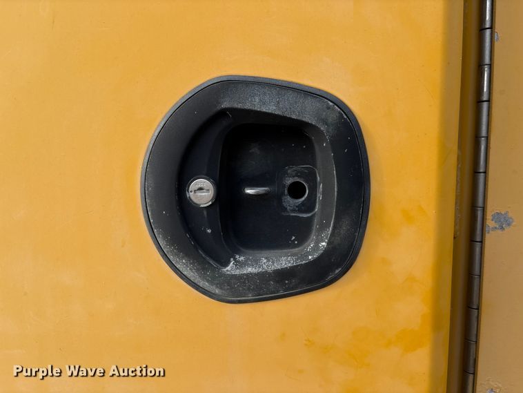 image for item EA6985 2012 Kenworth T370 utility / service truck