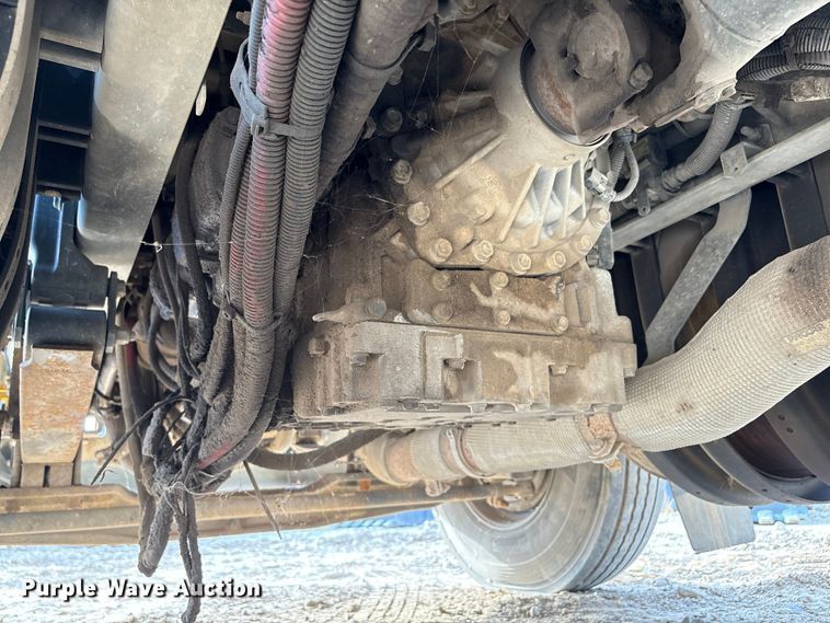 image for item EA6985 2012 Kenworth T370 utility / service truck