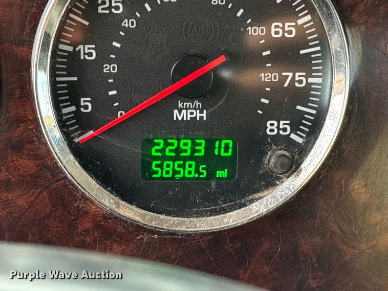 image for item EA6985 2012 Kenworth T370 utility / service truck