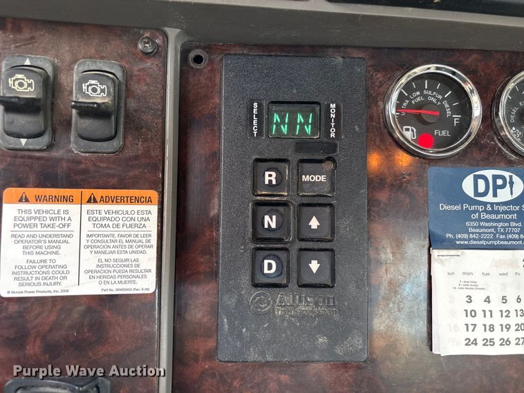 image for item EA6985 2012 Kenworth T370 utility / service truck