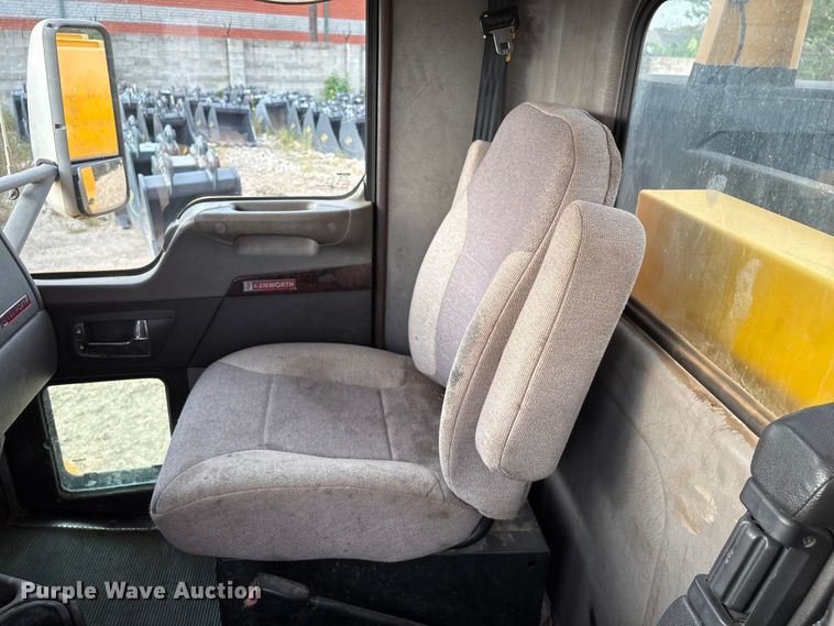 image for item EA6985 2012 Kenworth T370 utility / service truck