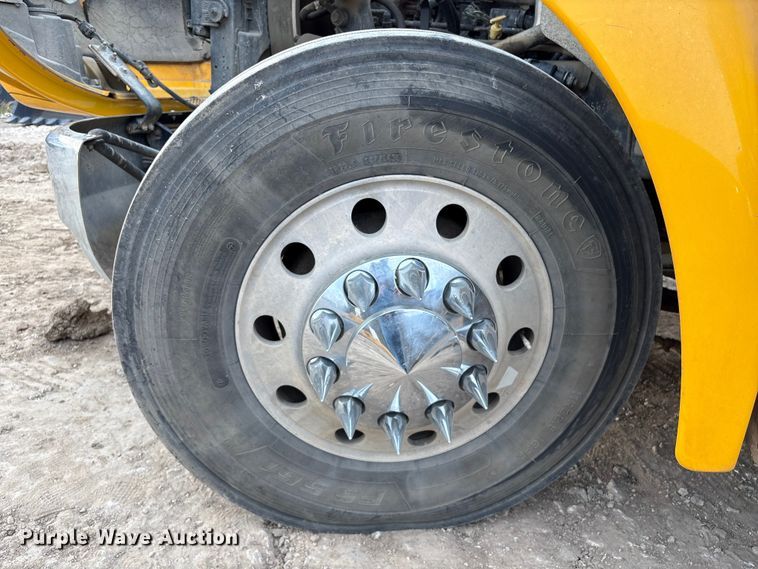 image for item EA6985 2012 Kenworth T370 utility / service truck