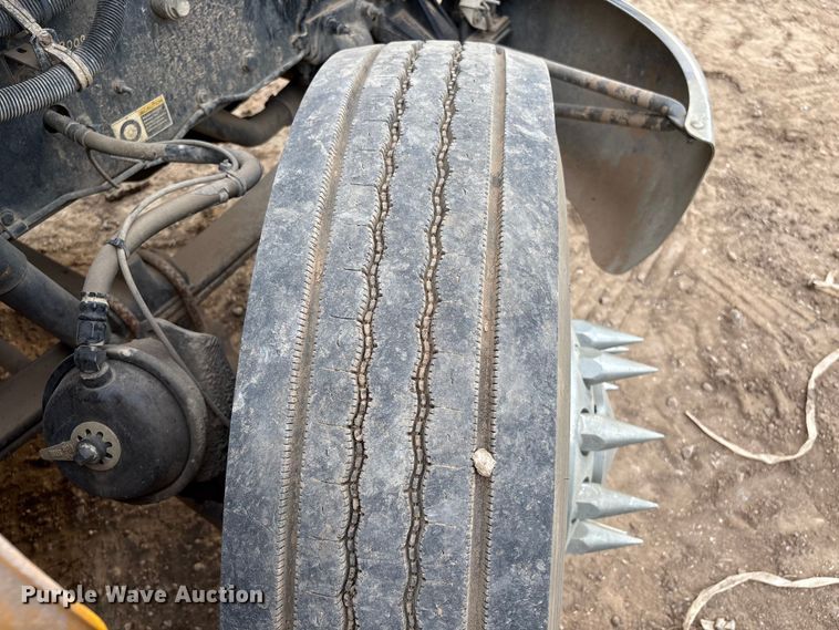 image for item EA6985 2012 Kenworth T370 utility / service truck