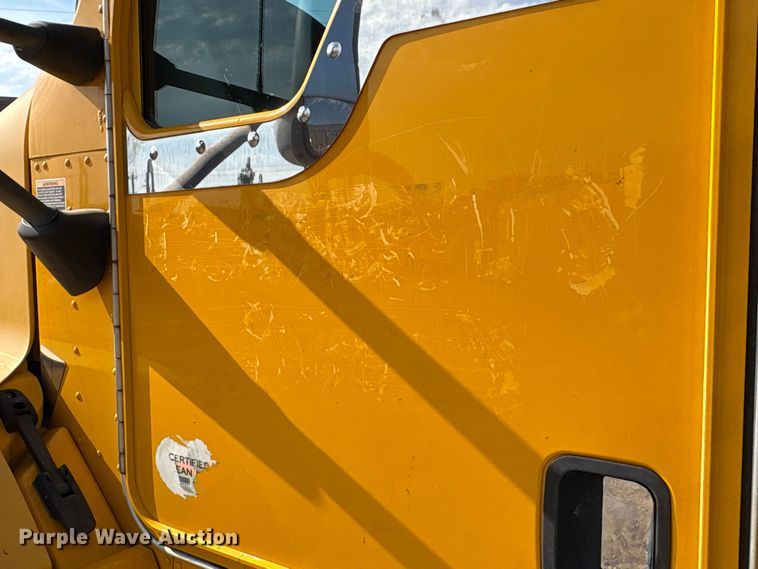 image for item EA6986 2012 Kenworth T370 utility / service truck