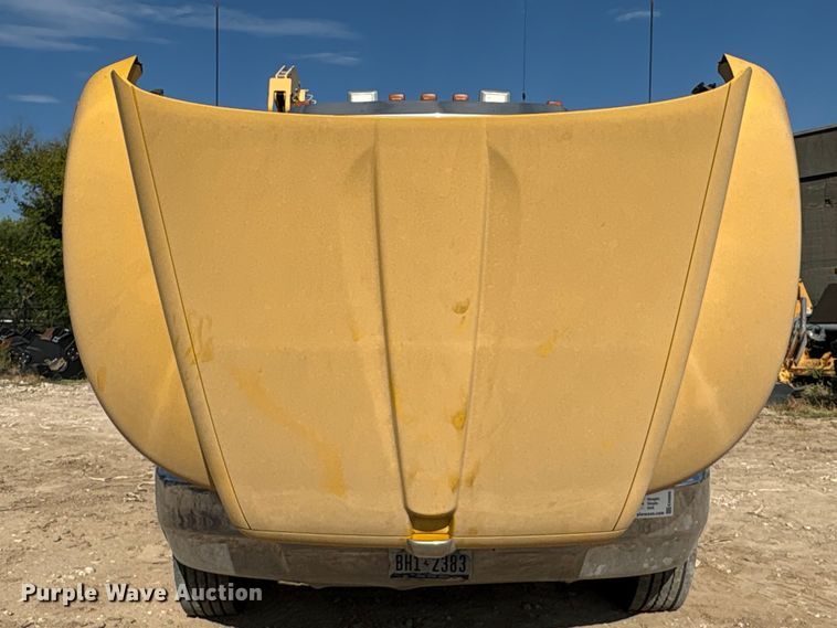 image for item EA6986 2012 Kenworth T370 utility / service truck