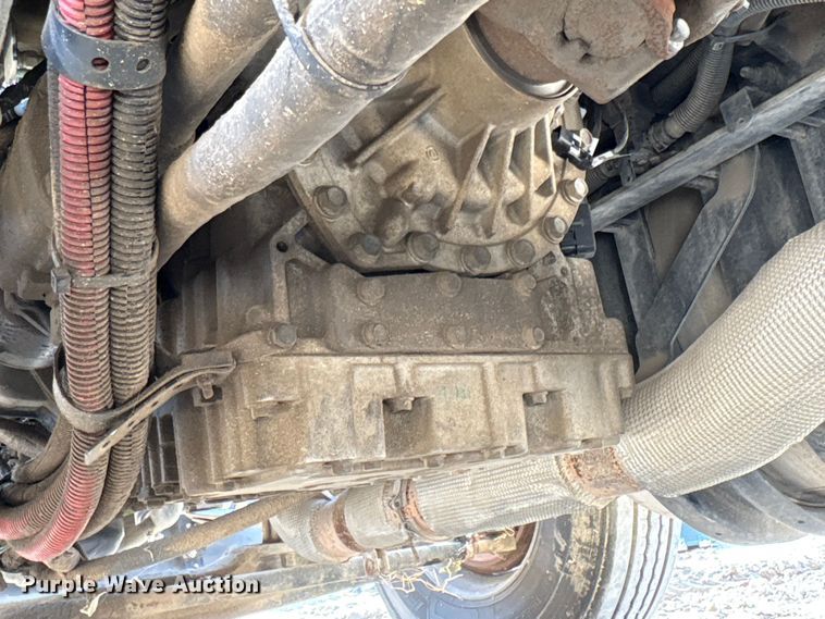 image for item EA6986 2012 Kenworth T370 utility / service truck