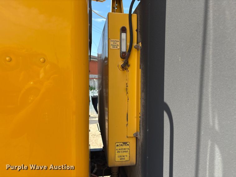 image for item EA6986 2012 Kenworth T370 utility / service truck