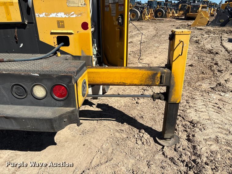 image for item EA6986 2012 Kenworth T370 utility / service truck