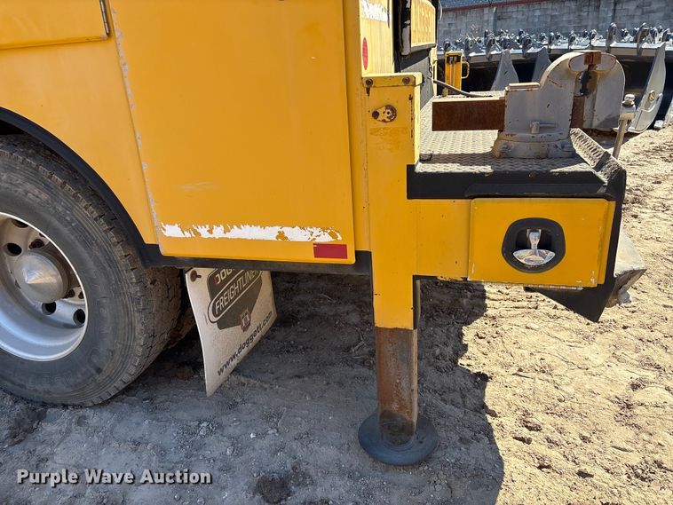 image for item EA6986 2012 Kenworth T370 utility / service truck