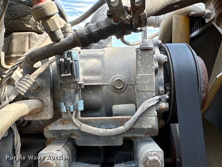 image for item EA6986 2012 Kenworth T370 utility / service truck