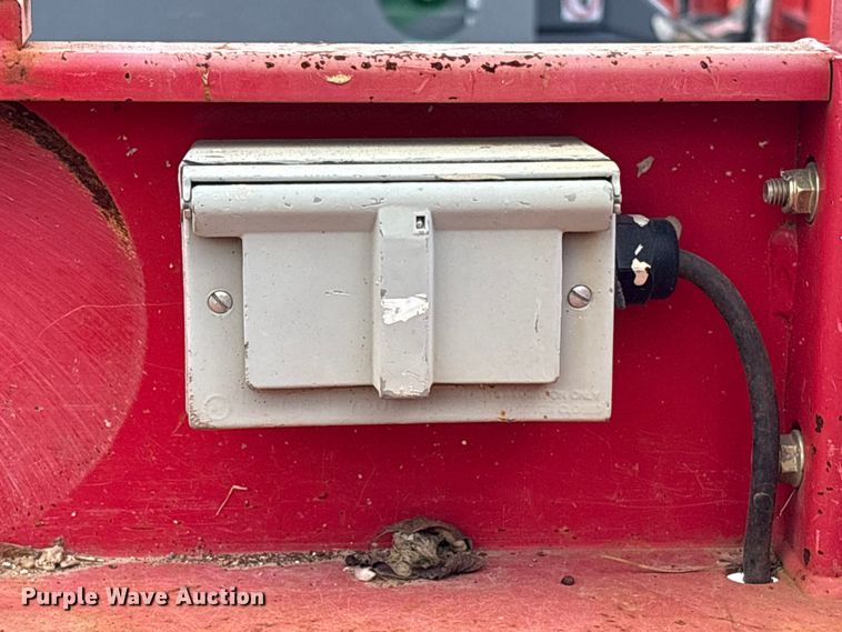 image for item EA7085 2019 MEC 1330SE scissor lift