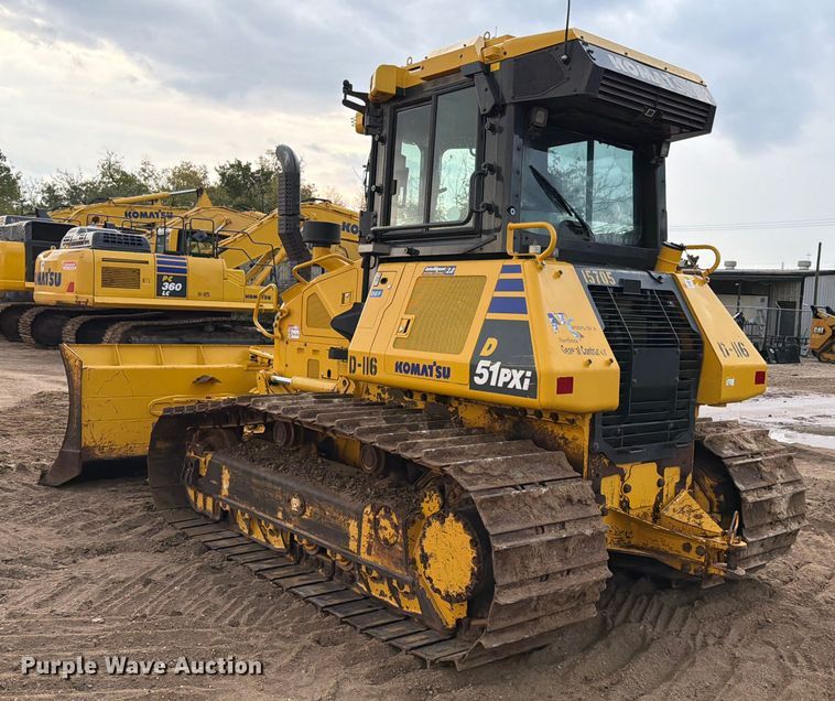 image for item EA7086 2022 Komatsu D51PXi-24 dozer