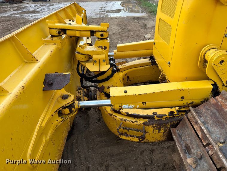 image for item EA7086 2022 Komatsu D51PXi-24 dozer