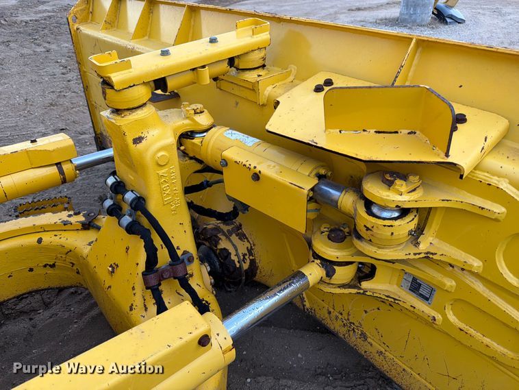 image for item EA7086 2022 Komatsu D51PXi-24 dozer
