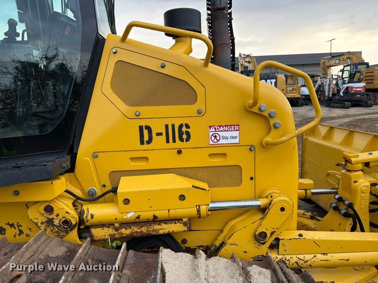 image for item EA7086 2022 Komatsu D51PXi-24 dozer