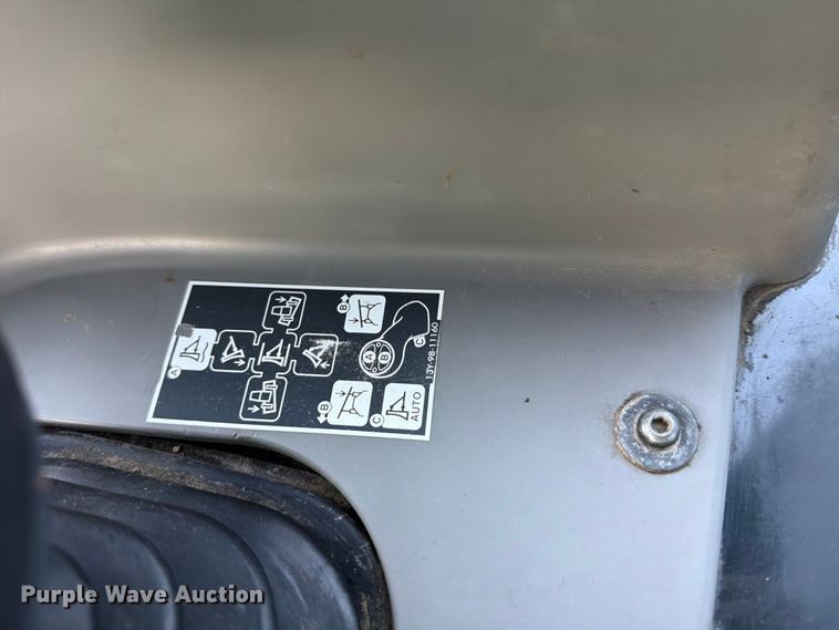 image for item EA7086 2022 Komatsu D51PXi-24 dozer