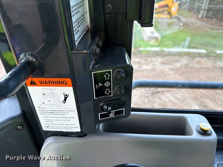 image for item EA7086 2022 Komatsu D51PXi-24 dozer