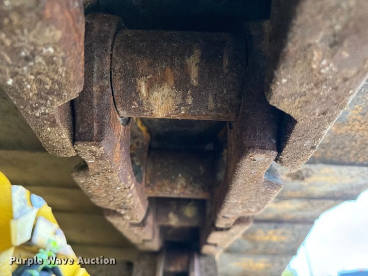 image for item EA7086 2022 Komatsu D51PXi-24 dozer