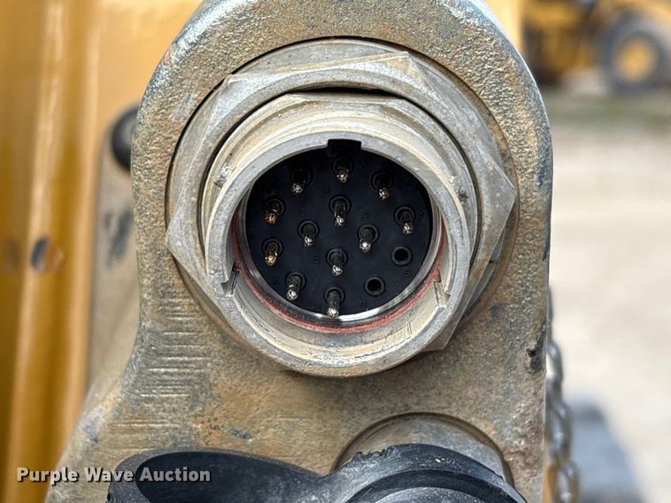 image for item EA7087 2024 Caterpillar 255 tracked skid steer loader