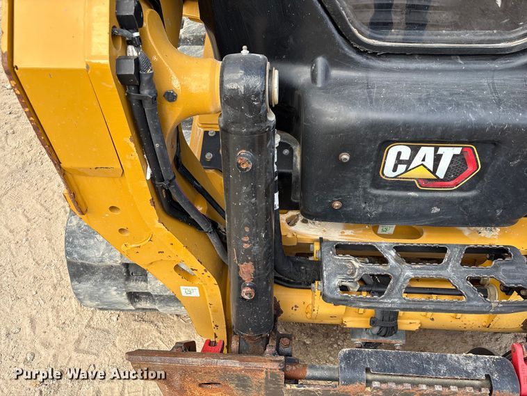 image for item EA7087 2024 Caterpillar 255 tracked skid steer loader