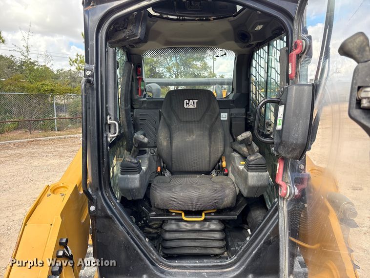 image for item EA7087 2024 Caterpillar 255 tracked skid steer loader