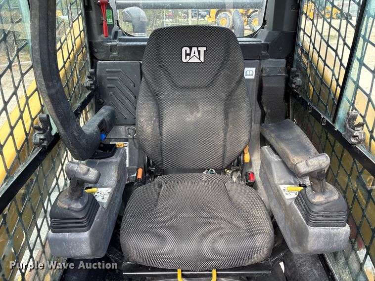 image for item EA7087 2024 Caterpillar 255 tracked skid steer loader