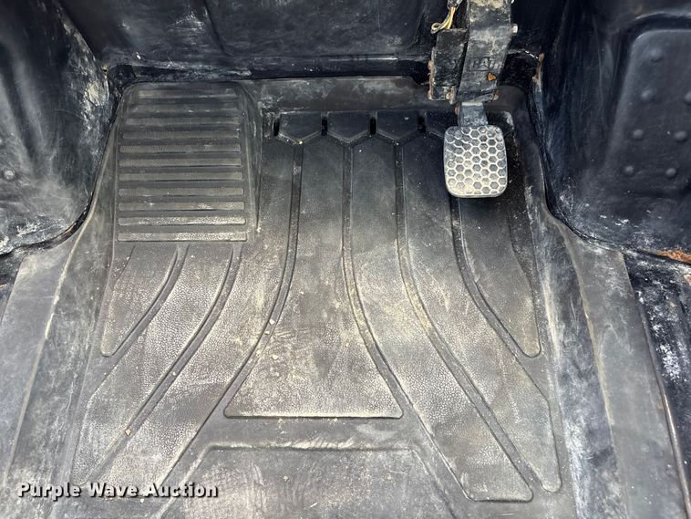 image for item EA7087 2024 Caterpillar 255 tracked skid steer loader