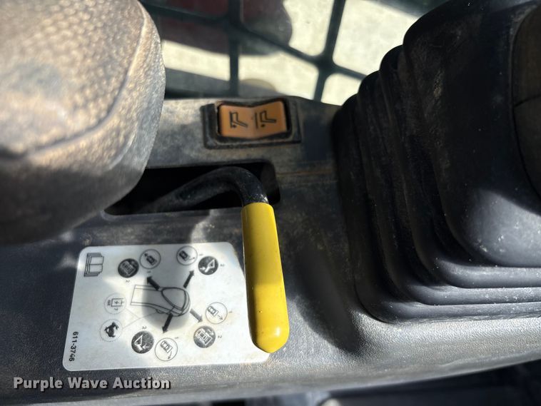 image for item EA7087 2024 Caterpillar 255 tracked skid steer loader