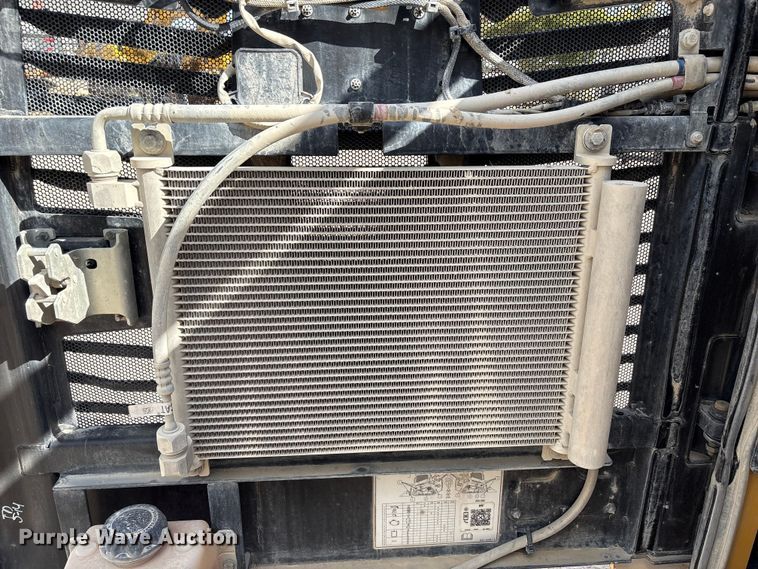 image for item EA7087 2024 Caterpillar 255 tracked skid steer loader