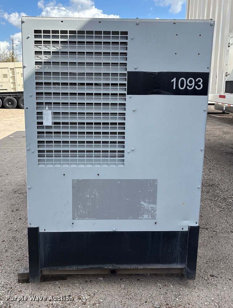 image for item EA7088 Whisperwatt DCA-125USJ generator