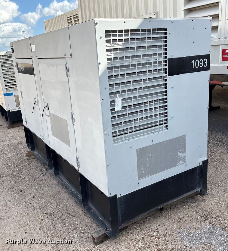 image for item EA7088 Whisperwatt DCA-125USJ generator