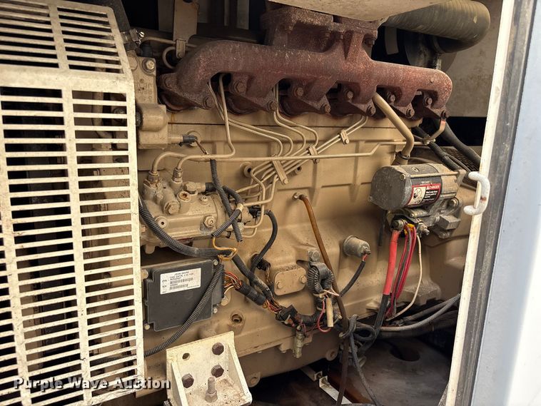 image for item EA7088 Whisperwatt DCA-125USJ generator