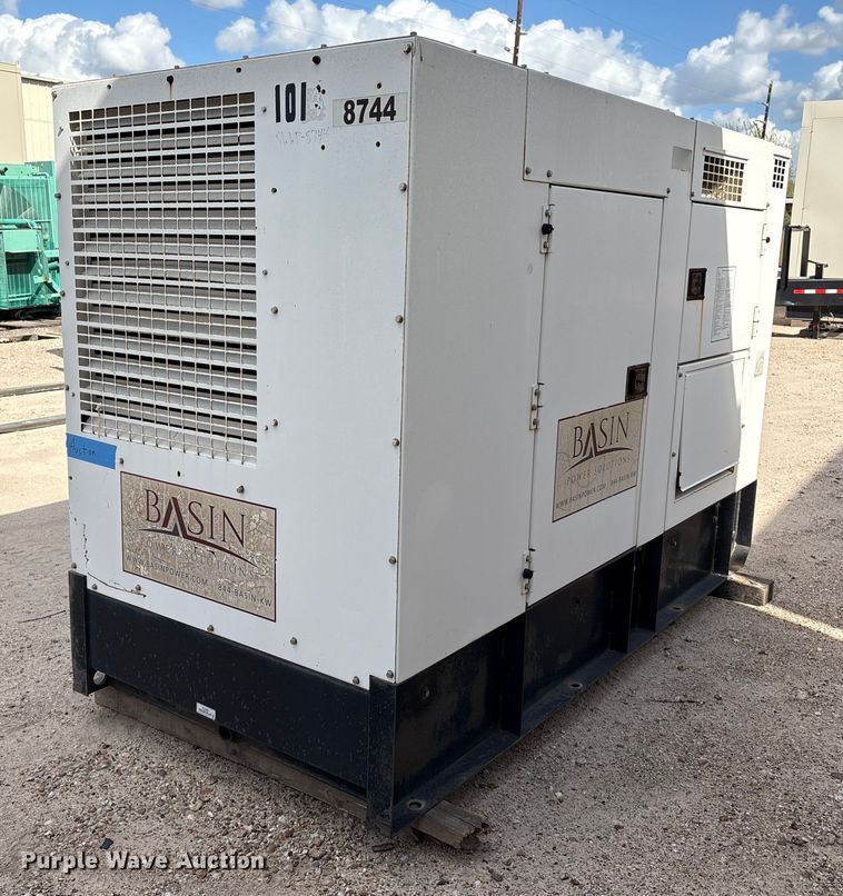 image for item EA7089 Whisperwatt DCA-85USJ generator