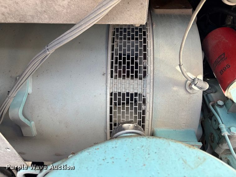 image for item EA7091 Whisperwatt DF-300SSK generator