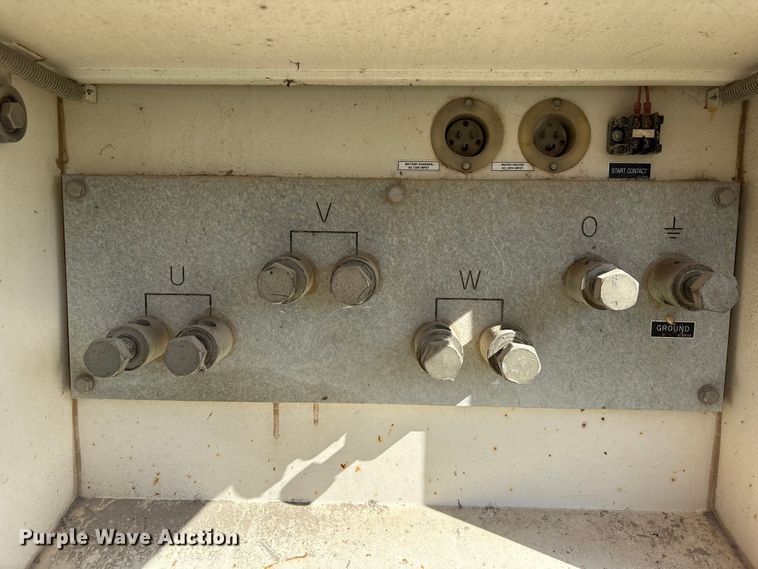 image for item EA7091 Whisperwatt DF-300SSK generator