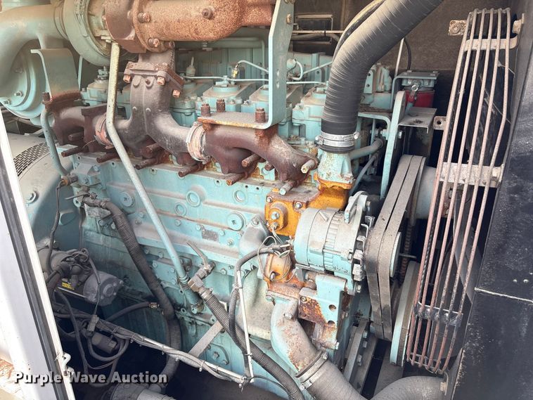 image for item EA7091 Whisperwatt DF-300SSK generator