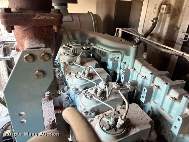 image for item EA7091 Whisperwatt DF-300SSK generator