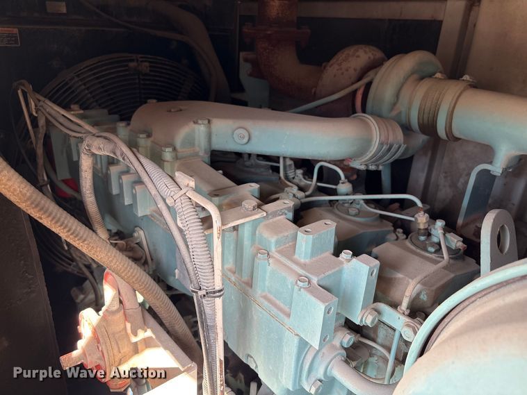 image for item EA7091 Whisperwatt DF-300SSK generator