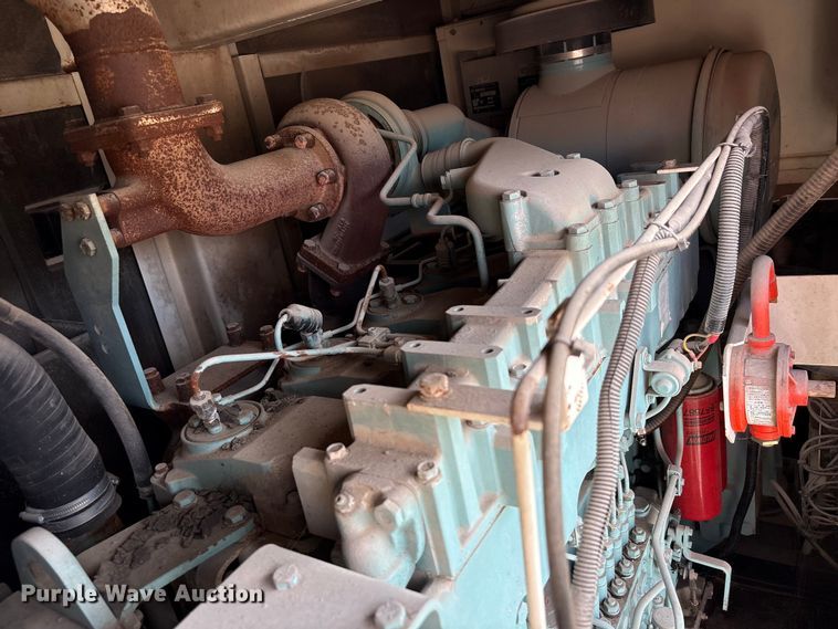 image for item EA7091 Whisperwatt DF-300SSK generator