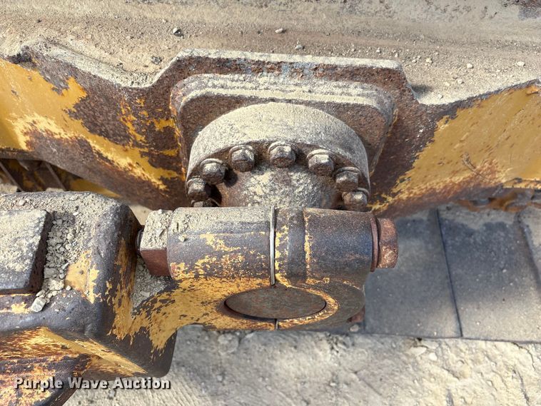 image for item EA7092 2011 Caterpillar D7E LGP dozer