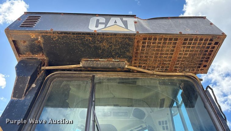 image for item EA7092 2011 Caterpillar D7E LGP dozer