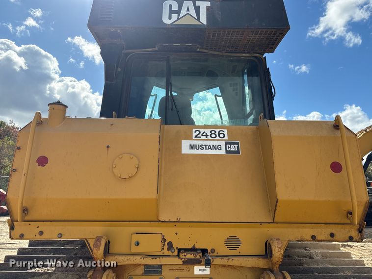 image for item EA7092 2011 Caterpillar D7E LGP dozer
