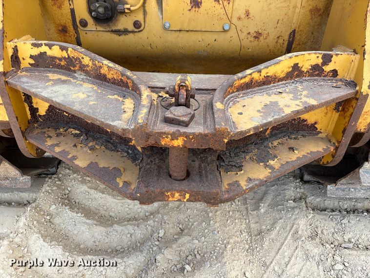 image for item EA7092 2011 Caterpillar D7E LGP dozer