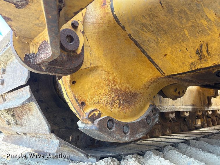 image for item EA7092 2011 Caterpillar D7E LGP dozer