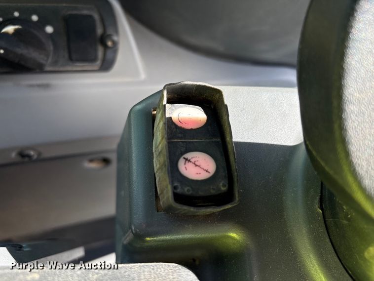 image for item EA7092 2011 Caterpillar D7E LGP dozer